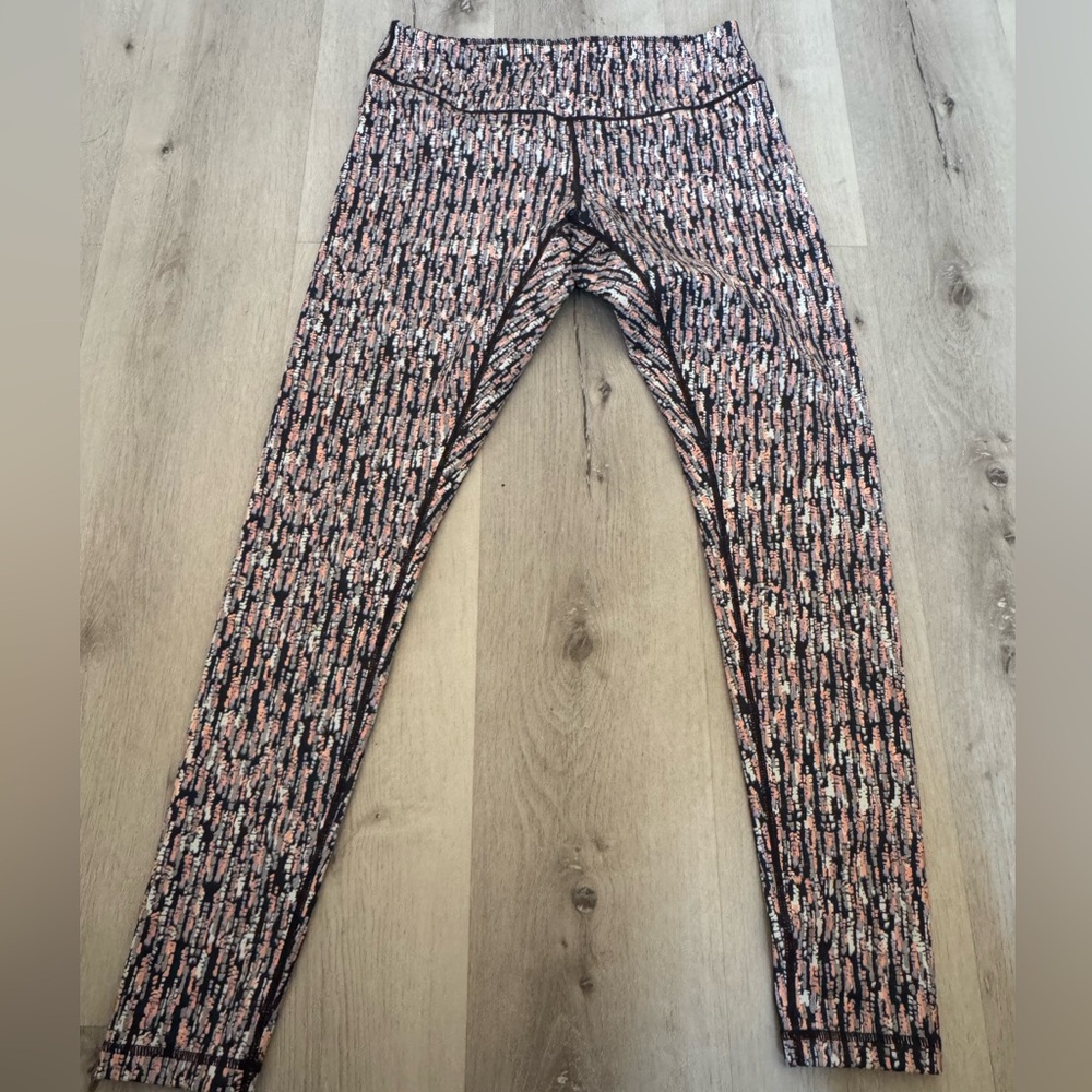 Zella Black and Pink Graphic Leggings